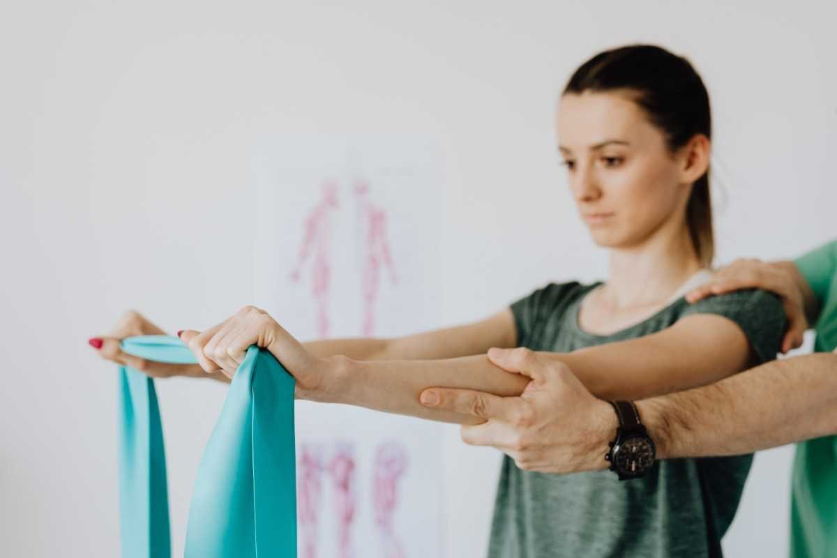 What Is Physiotherapy? Professional physiotherapist treating a patient for pain relief and mobility improvement